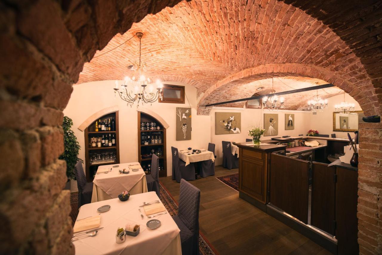 Bed and Breakfast Palazzo Finati Alba  Exteriér fotografie