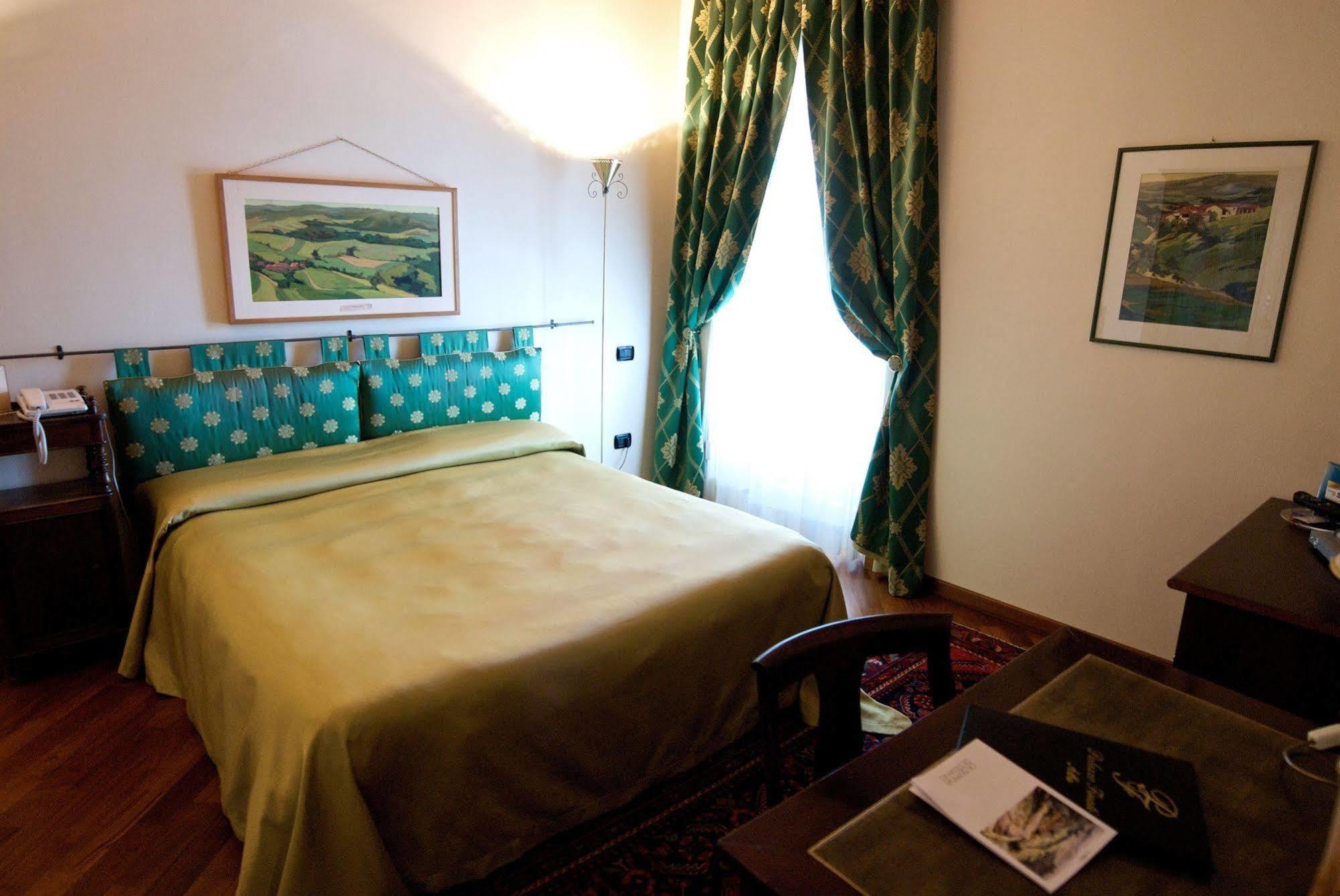 Bed and Breakfast Palazzo Finati Alba  Exteriér fotografie